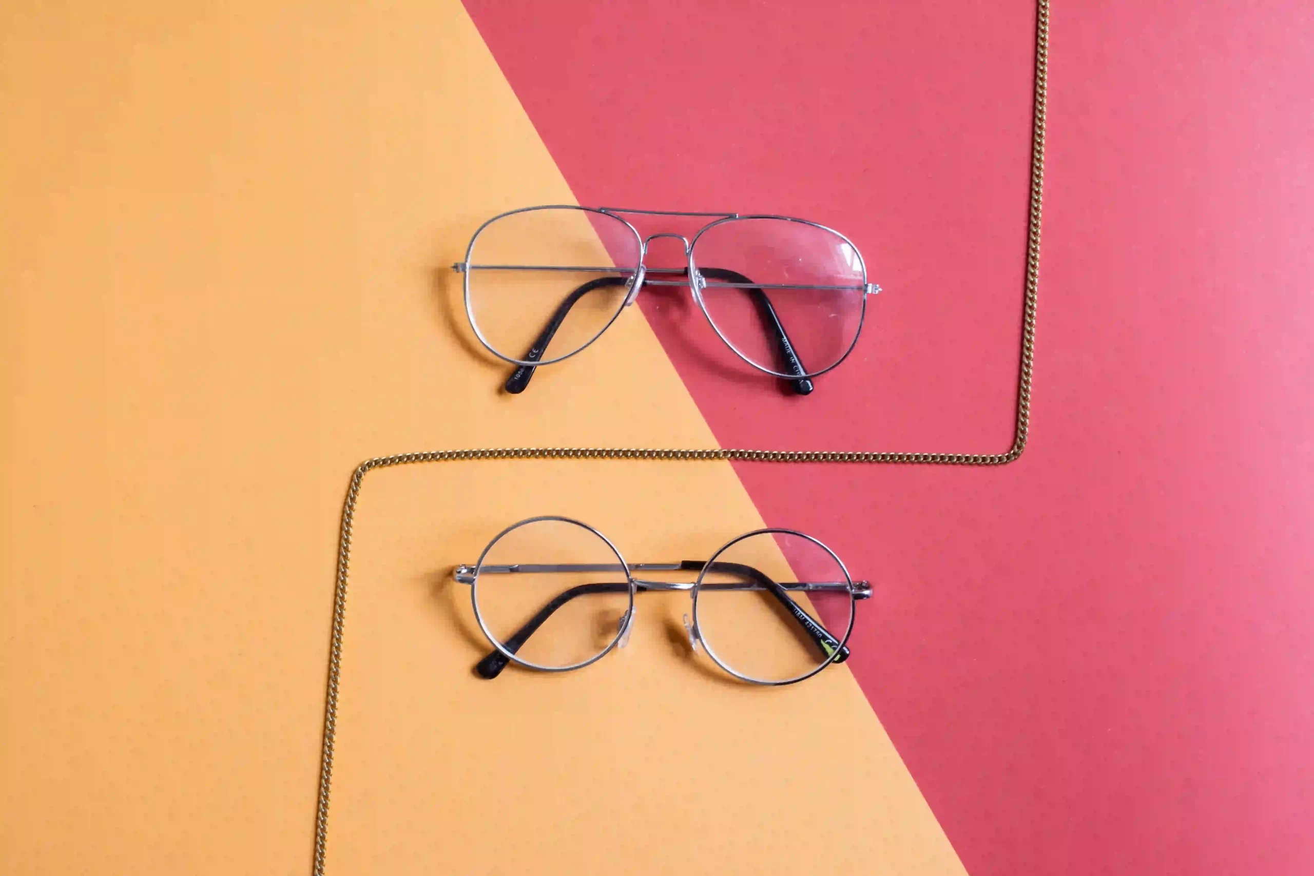 6 claves para que tus gafas duren más y las